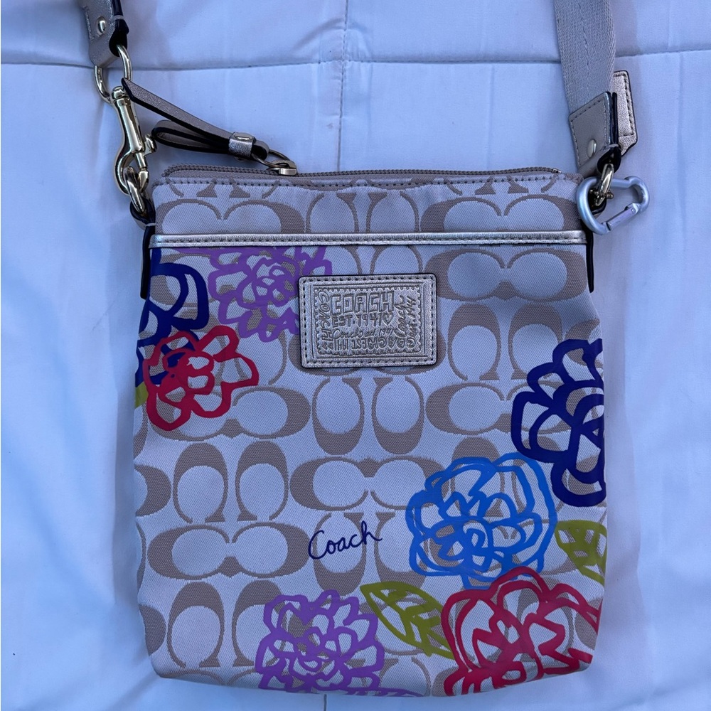 Coach Poppy Floral Sateen Signature Jacquard Khaki Crossbody Bag